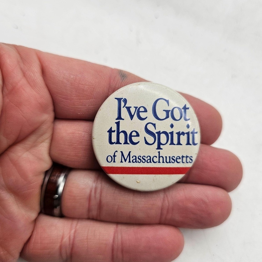 Vintage I've Got the Spirit of Massachusetts Pinback Button Travel Souvenir